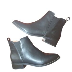 J. Crew Black Leather Ankle Boot Women's Black Chelsea Boots size 7